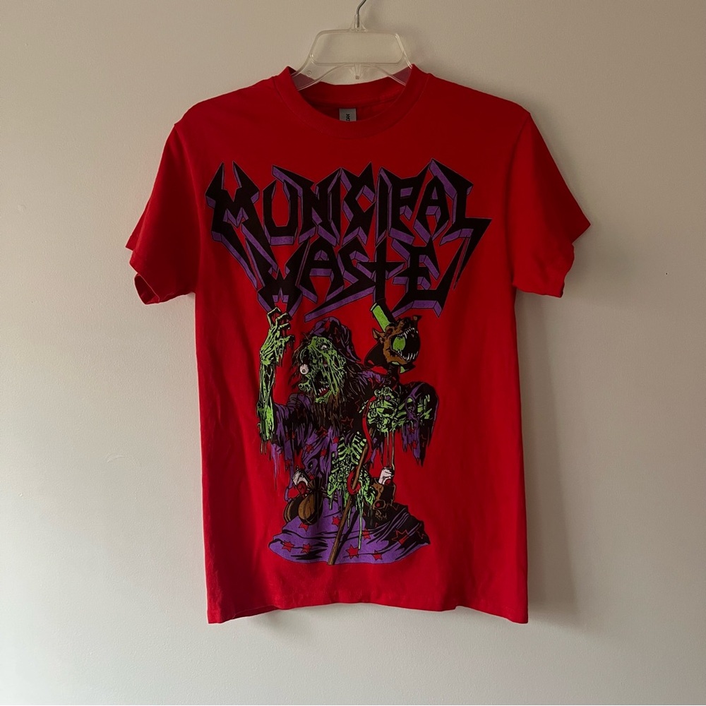 Men's Municipal Waste Graphic Band T-Shirt Small Red
